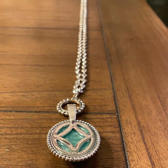 Teal Premier Designs Necklace - Picture 3 of 5